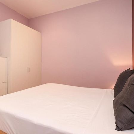 Fantastic 2 Bedroom 5 Minutes By Car From Plaza Catalunya Barcelona Ngoại thất bức ảnh