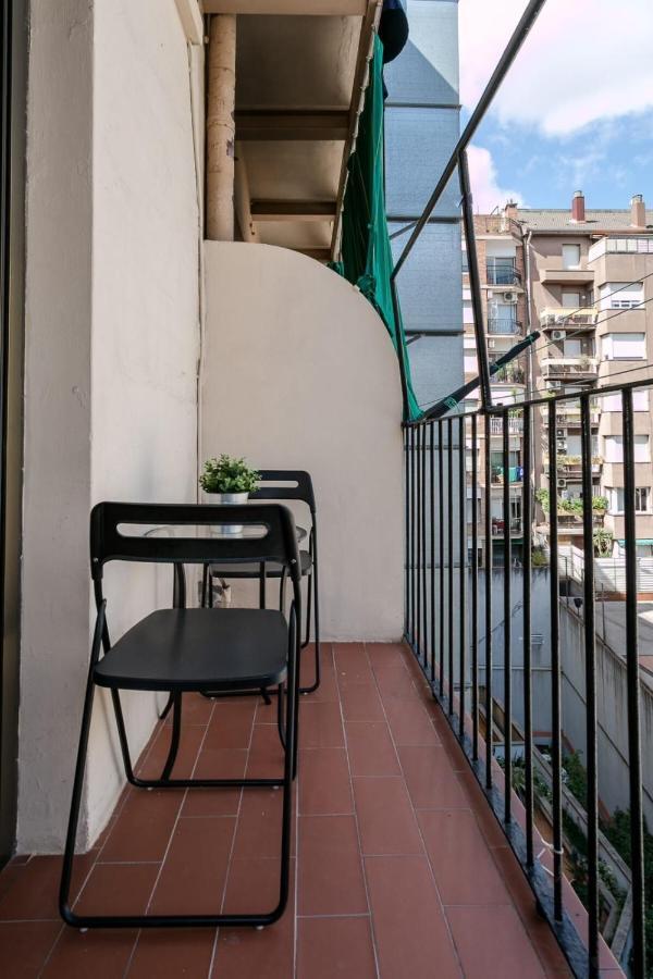 Fantastic 2 Bedroom 5 Minutes By Car From Plaza Catalunya Barcelona Ngoại thất bức ảnh
