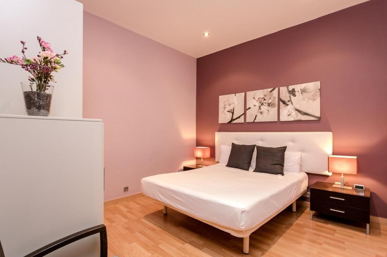 Fantastic 2 Bedroom 5 Minutes By Car From Plaza Catalunya Barcelona Ngoại thất bức ảnh