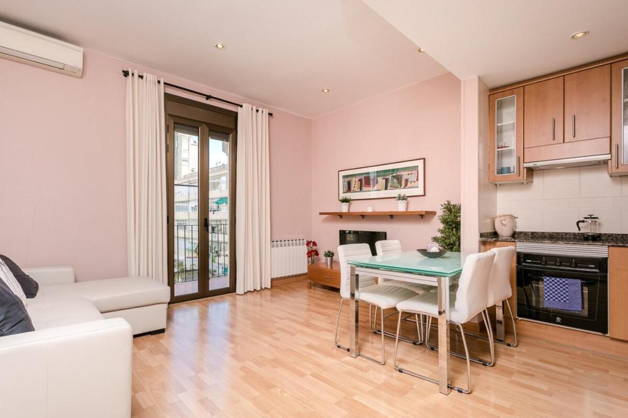 Fantastic 2 Bedroom 5 Minutes By Car From Plaza Catalunya Barcelona Ngoại thất bức ảnh