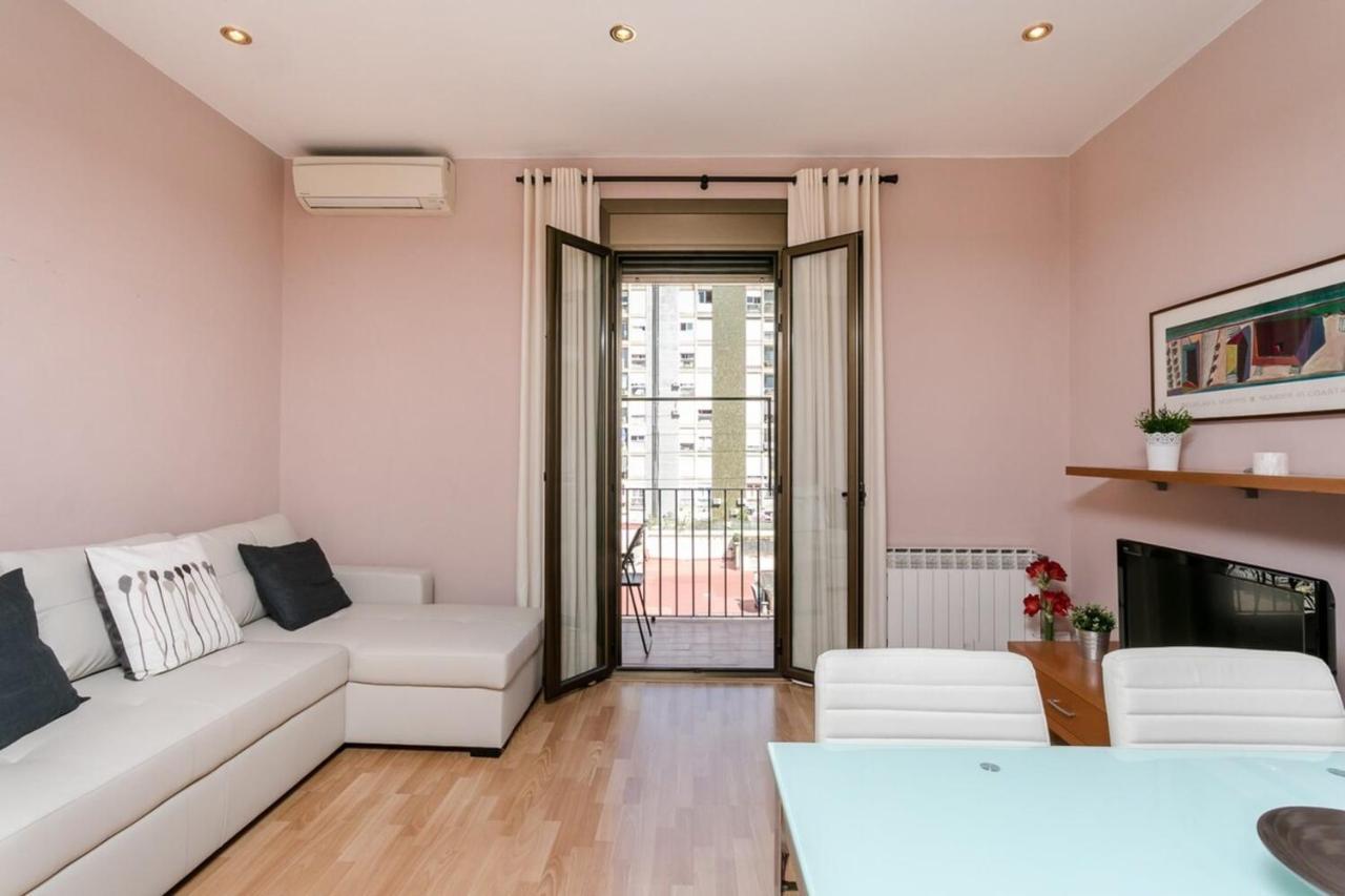 Fantastic 2 Bedroom 5 Minutes By Car From Plaza Catalunya Barcelona Ngoại thất bức ảnh