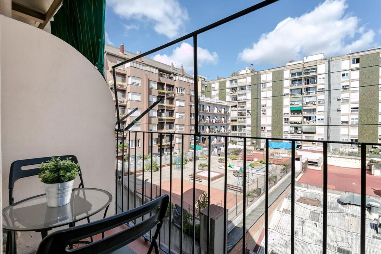 Fantastic 2 Bedroom 5 Minutes By Car From Plaza Catalunya Barcelona Ngoại thất bức ảnh